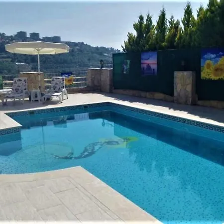Deluxe Villa